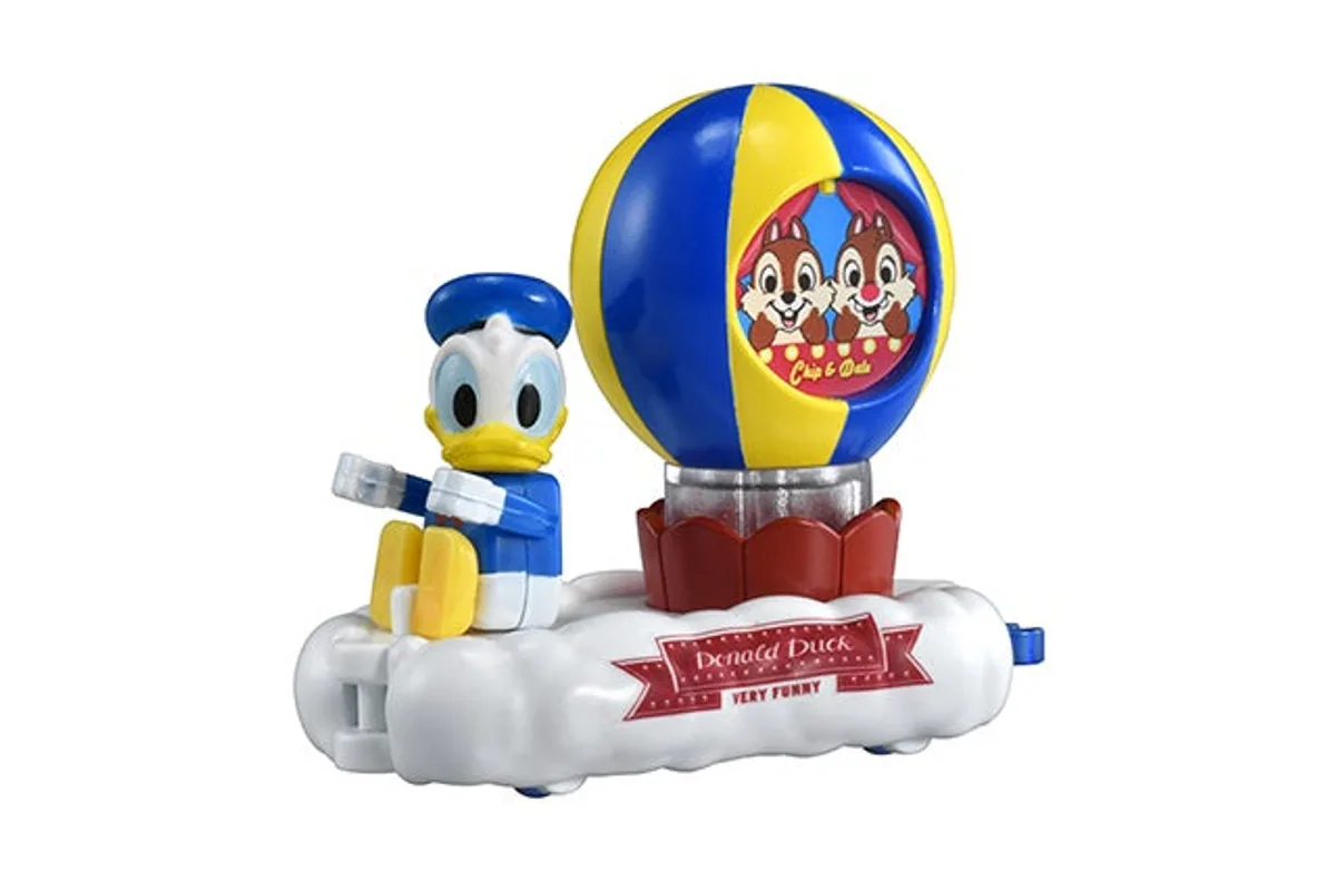 Tomica No. 174 Disney Tomica Parade Donald Duck / 迪士尼多美卡巡游 唐老鸭 die-cast model — official product photo of the toy car