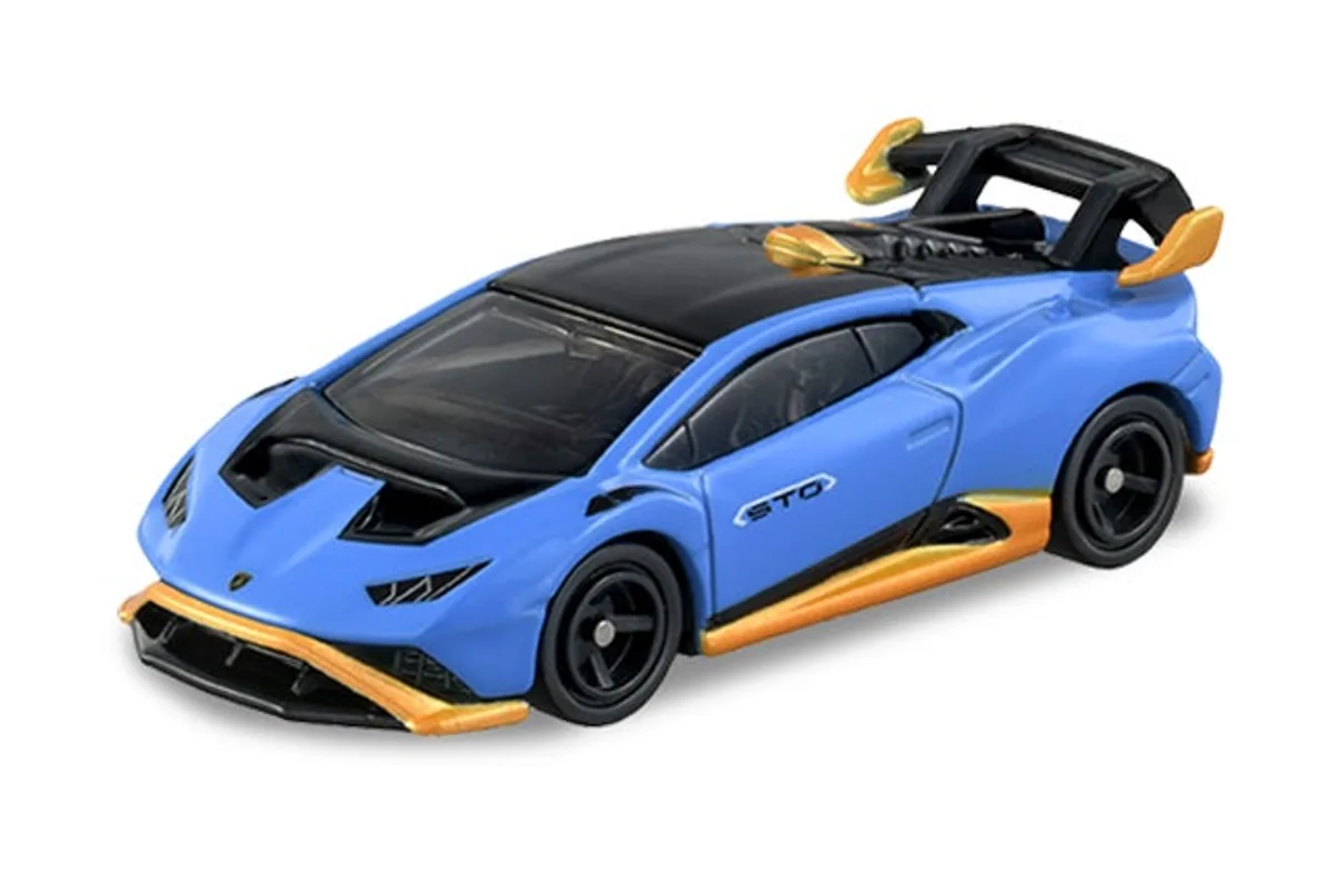 Tomica No. 11 Lamborghini Huracán STO / 兰博基尼飓风跑车 die-cast model — official product photo of the toy car