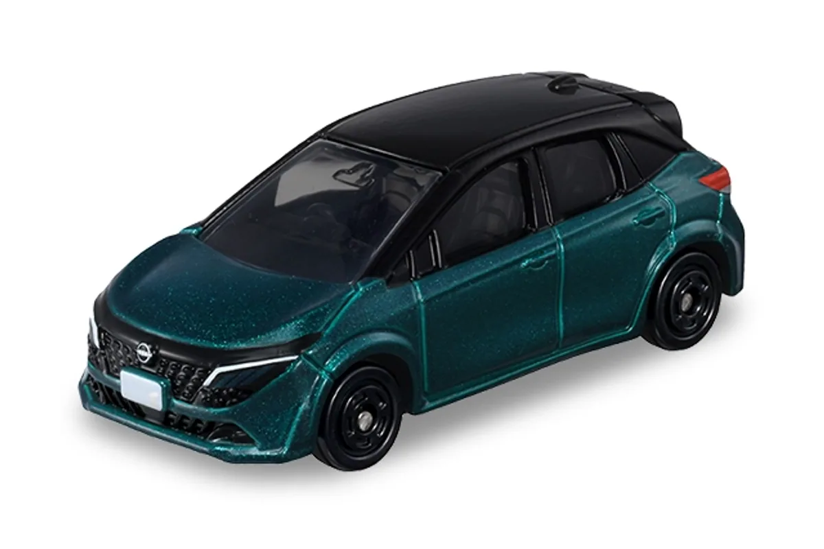 Tomica No. 47 Nissan Note Aura Tomica No. 47 Nissan Note Aura — photo of the real vehicle this casting is based on