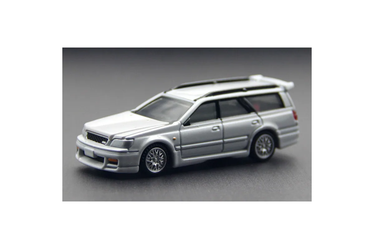Tomica No. 50 Nissan Stagea / 尼桑 STAGEA 瓦罐 die-cast model — official product photo of the toy car